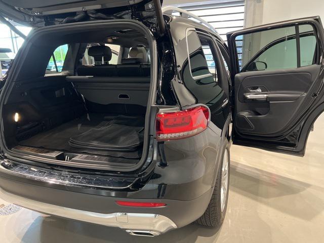 used 2021 Mercedes-Benz GLB 250 car, priced at $30,500