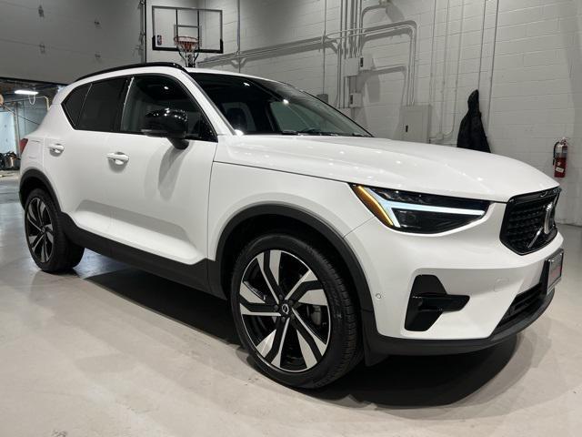 used 2023 Volvo XC40 car, priced at $35,650