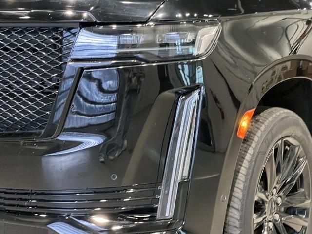 used 2021 Cadillac Escalade ESV car, priced at $75,850