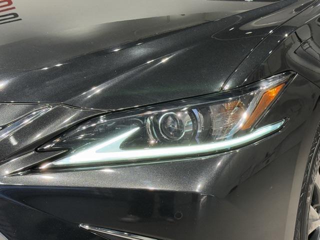 used 2021 Lexus ES 350 car, priced at $30,850