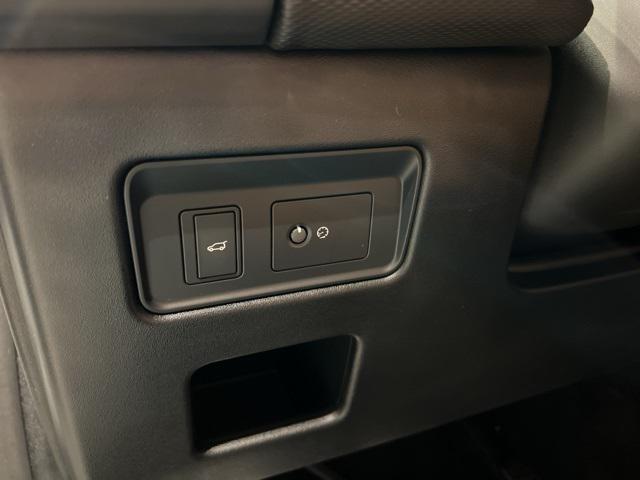 used 2024 Land Rover Discovery car, priced at $64,950