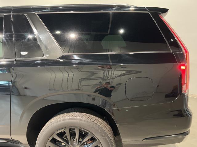 used 2022 Cadillac Escalade ESV car, priced at $68,424