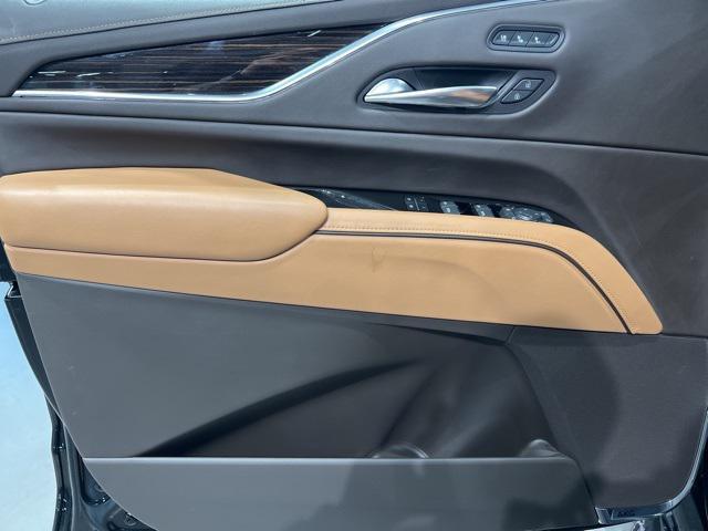 used 2022 Cadillac Escalade ESV car, priced at $68,424