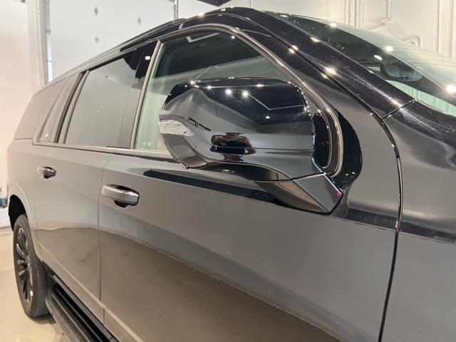 used 2022 Cadillac Escalade ESV car, priced at $68,424