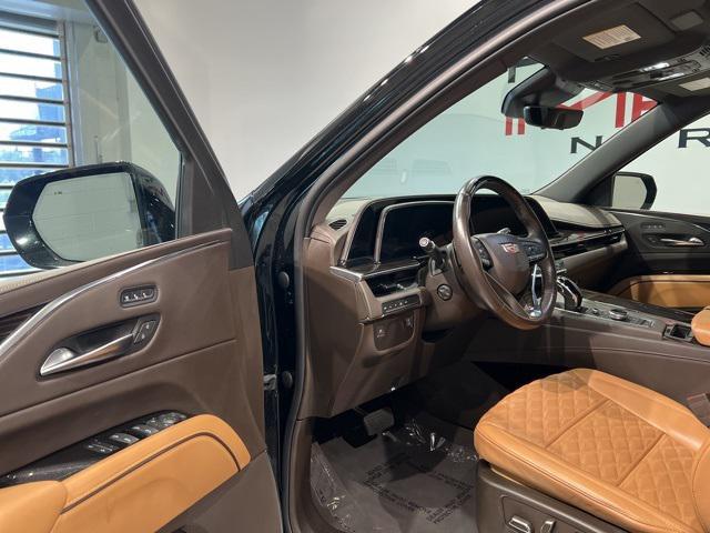 used 2022 Cadillac Escalade ESV car, priced at $68,424