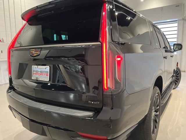 used 2022 Cadillac Escalade ESV car, priced at $68,424