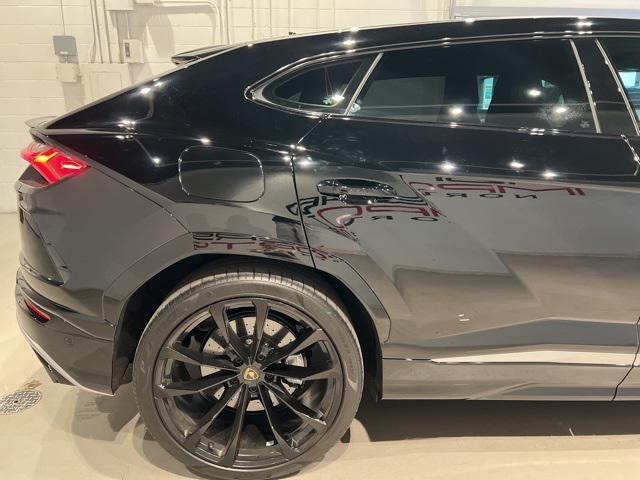used 2021 Lamborghini Urus car, priced at $198,750