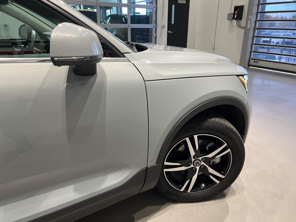 used 2025 Volvo XC40 car, priced at $32,850