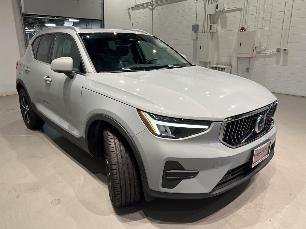 used 2025 Volvo XC40 car, priced at $32,850