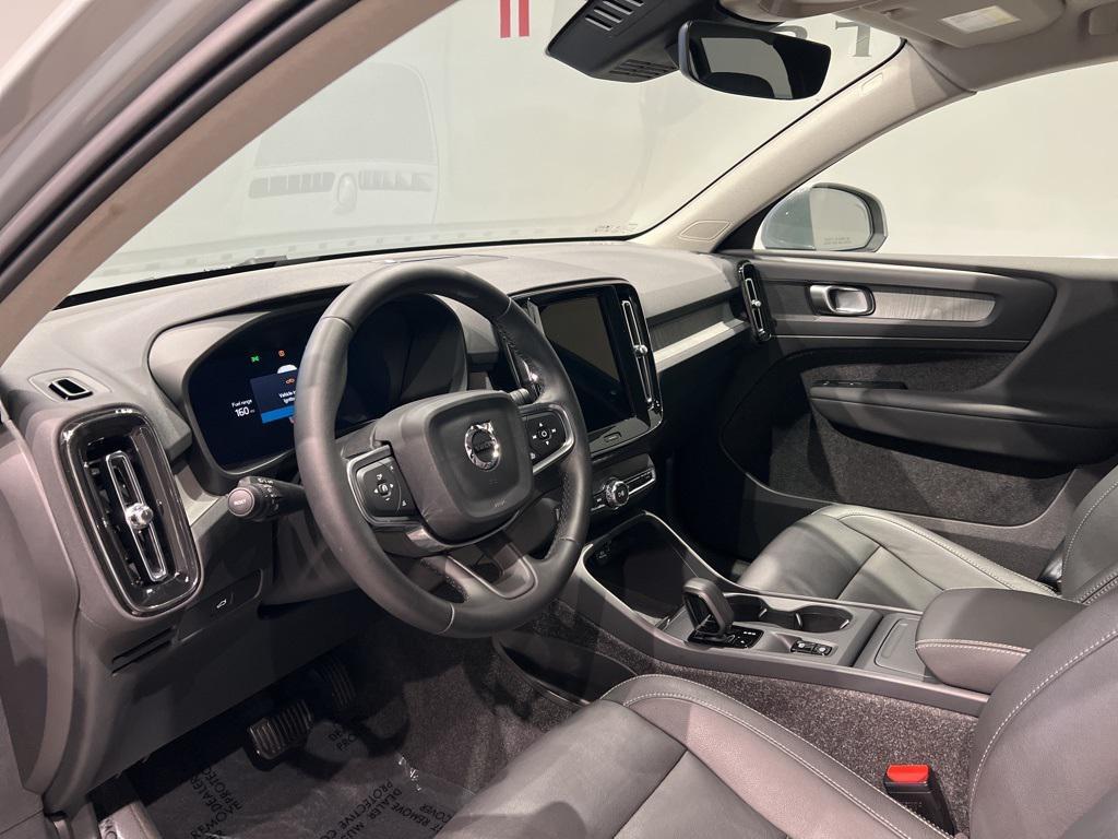 used 2025 Volvo XC40 car, priced at $32,850