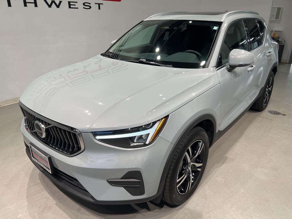 used 2025 Volvo XC40 car, priced at $32,850