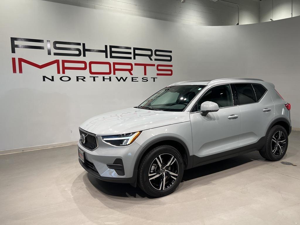 used 2025 Volvo XC40 car, priced at $32,850
