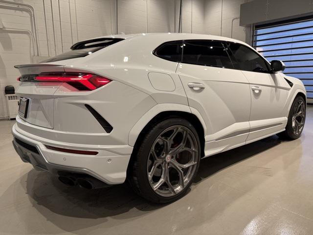 used 2019 Lamborghini Urus car, priced at $168,840