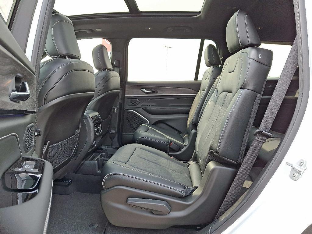 new 2025 Jeep Grand Cherokee L car, priced at $60,790