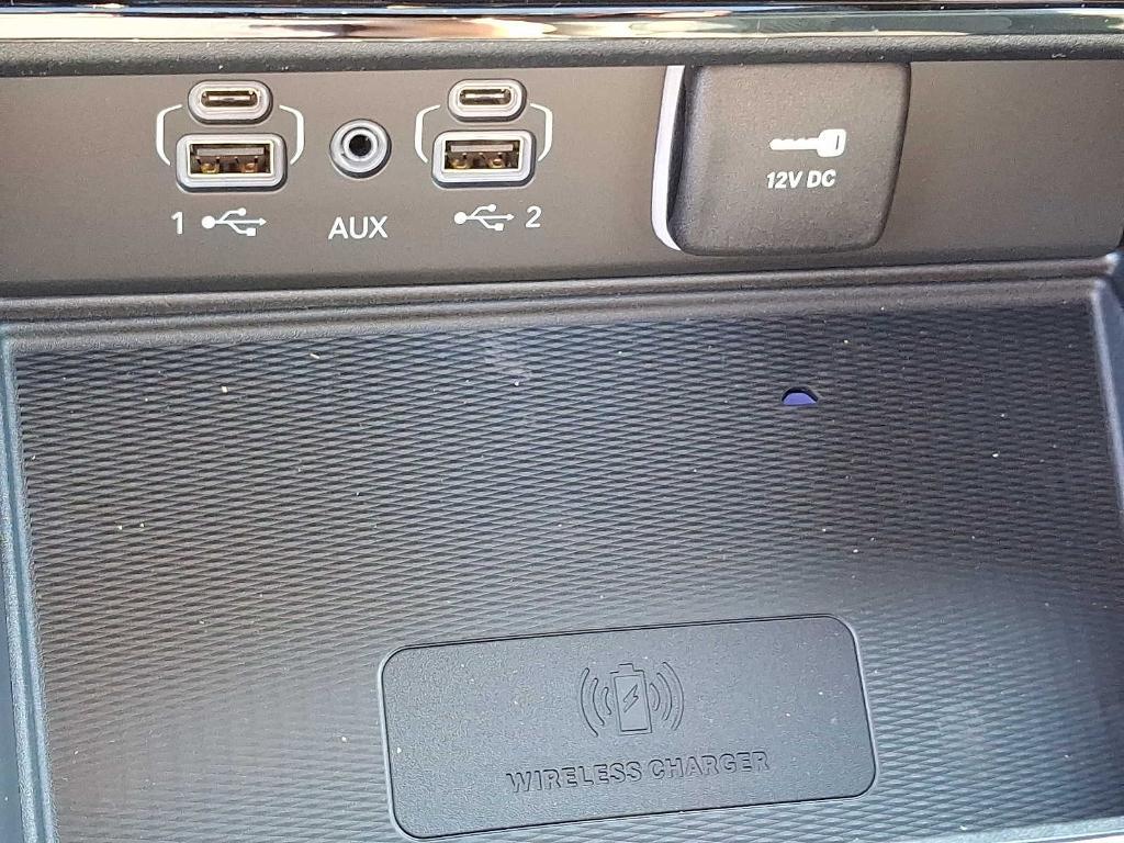 new 2025 Jeep Grand Cherokee car, priced at $48,375