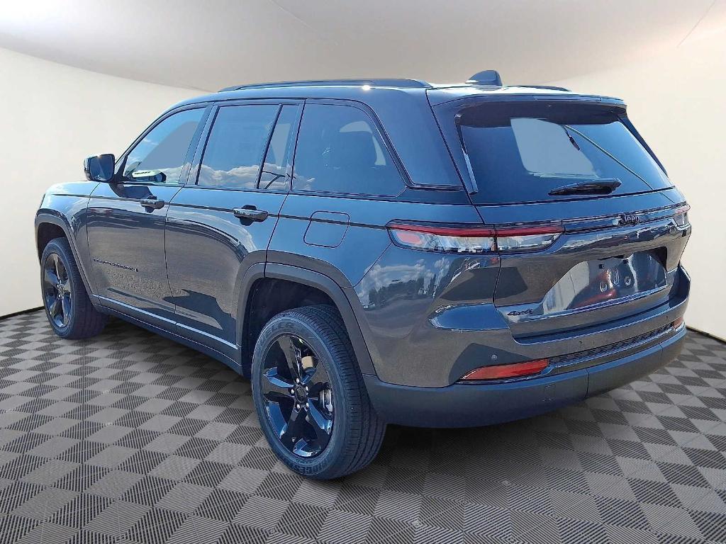 new 2025 Jeep Grand Cherokee car, priced at $48,375