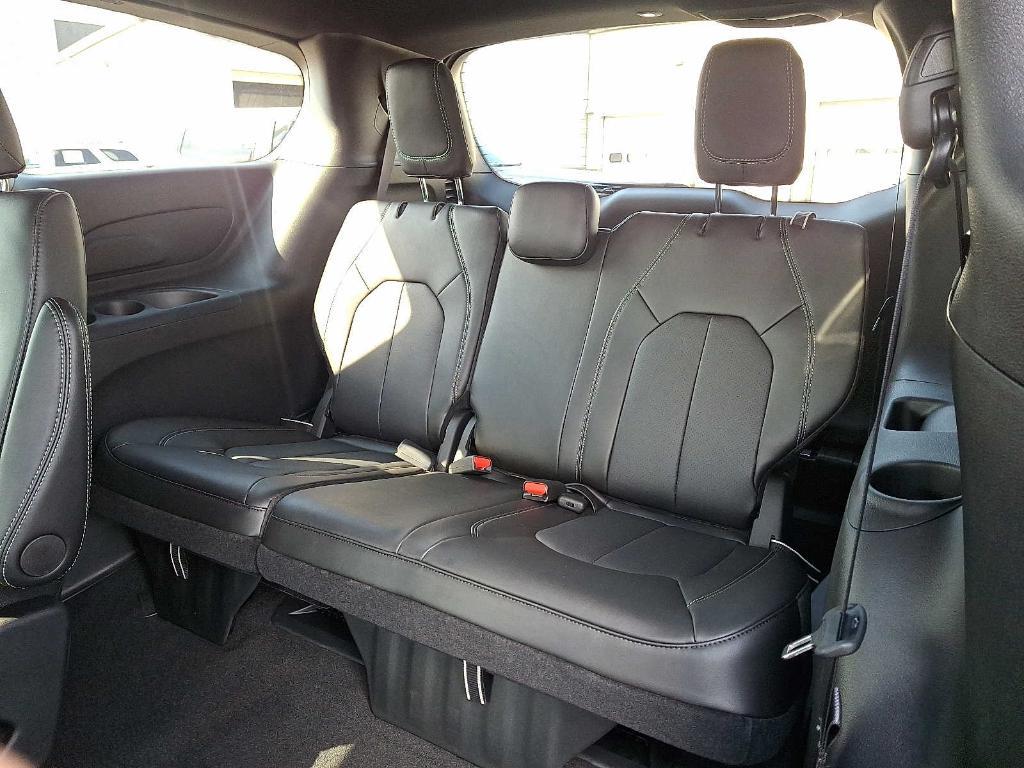 new 2025 Chrysler Pacifica car, priced at $48,720