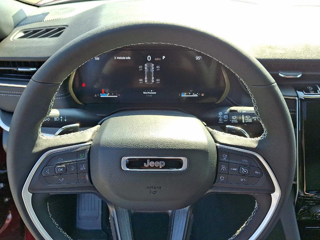 new 2025 Jeep Grand Cherokee car, priced at $48,375