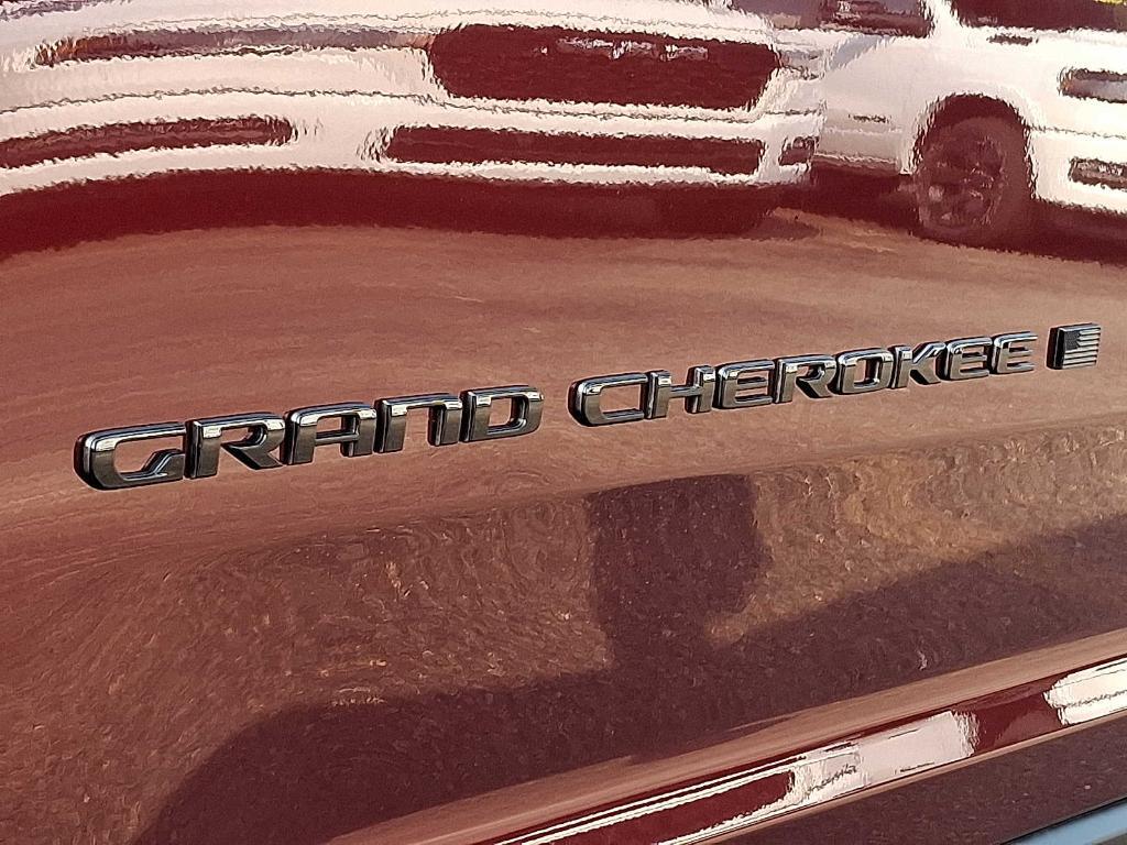 new 2025 Jeep Grand Cherokee car, priced at $48,375