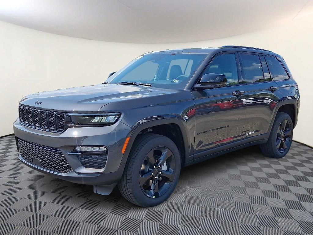 new 2025 Jeep Grand Cherokee car, priced at $52,735