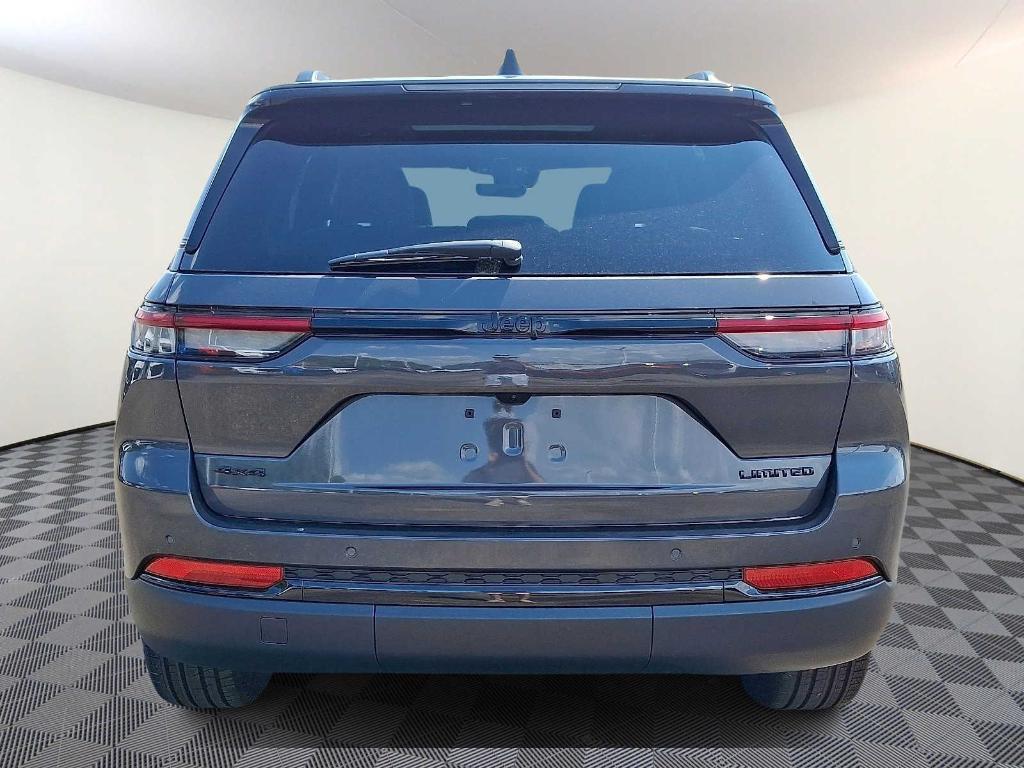 new 2025 Jeep Grand Cherokee car, priced at $52,735
