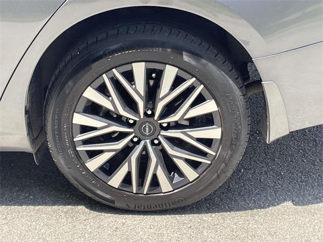 used 2023 Nissan Altima car, priced at $22,500