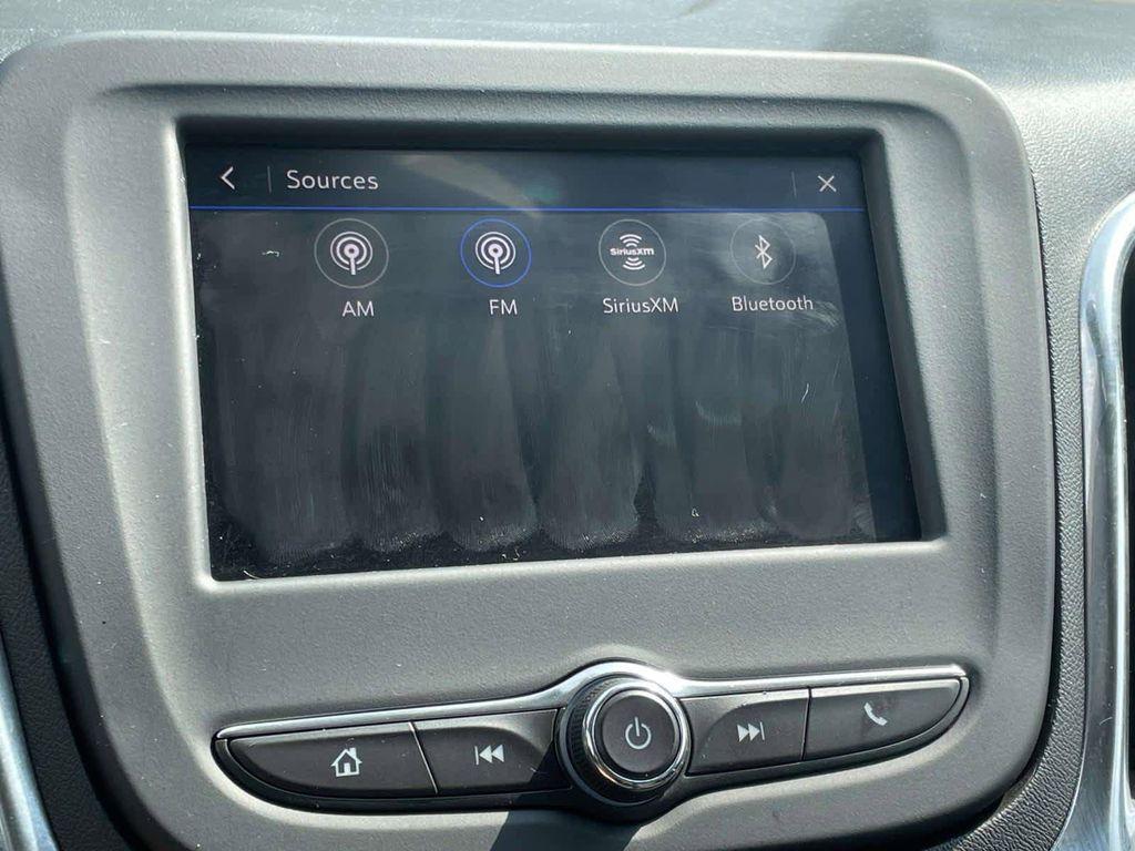 used 2022 Chevrolet Equinox car, priced at $21,500