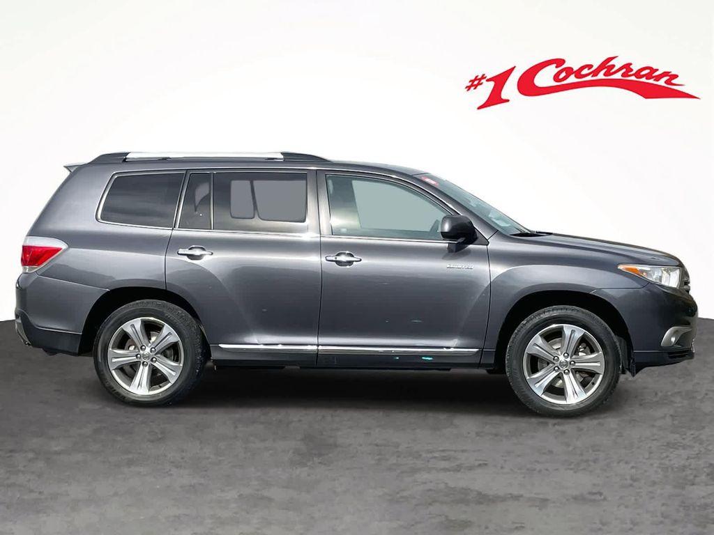 used 2013 Toyota Highlander car, priced at $13,325