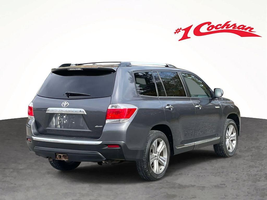 used 2013 Toyota Highlander car, priced at $13,325