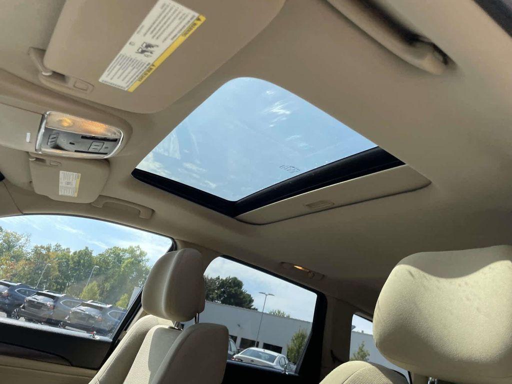 used 2014 Jeep Grand Cherokee car, priced at $10,325