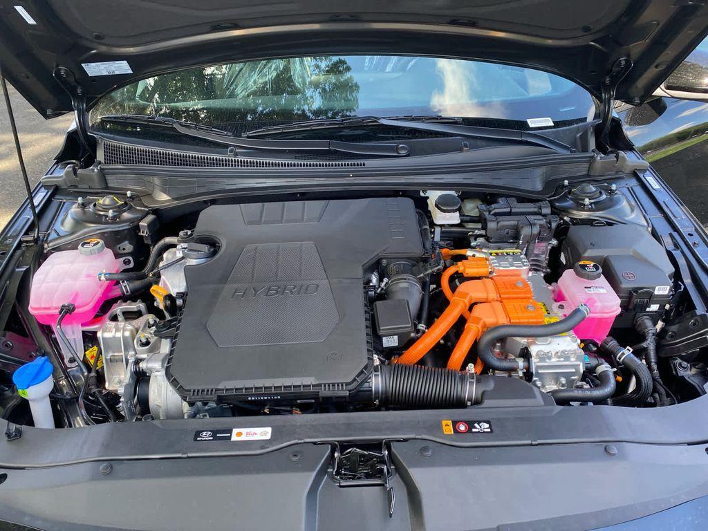 new 2025 Hyundai ELANTRA HEV car, priced at $29,265