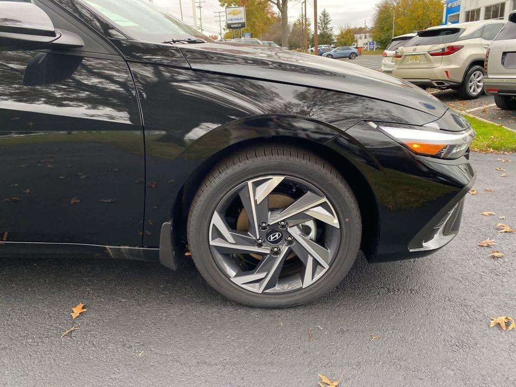 new 2025 Hyundai ELANTRA HEV car, priced at $29,280