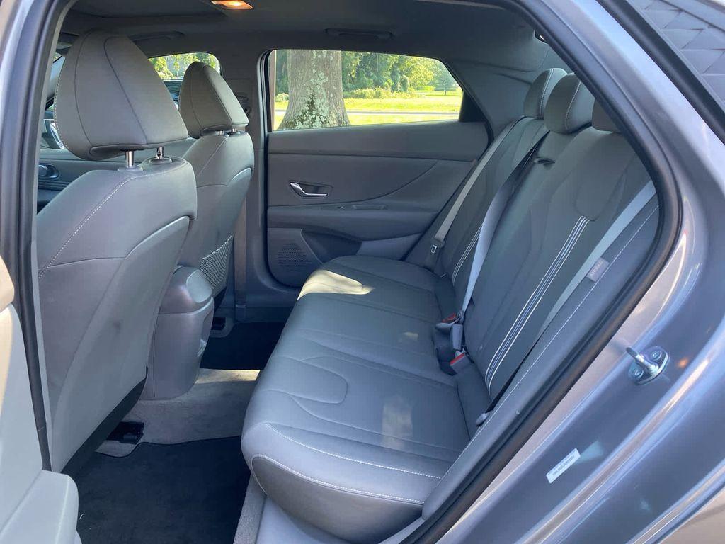 new 2025 Hyundai Elantra car, priced at $27,285