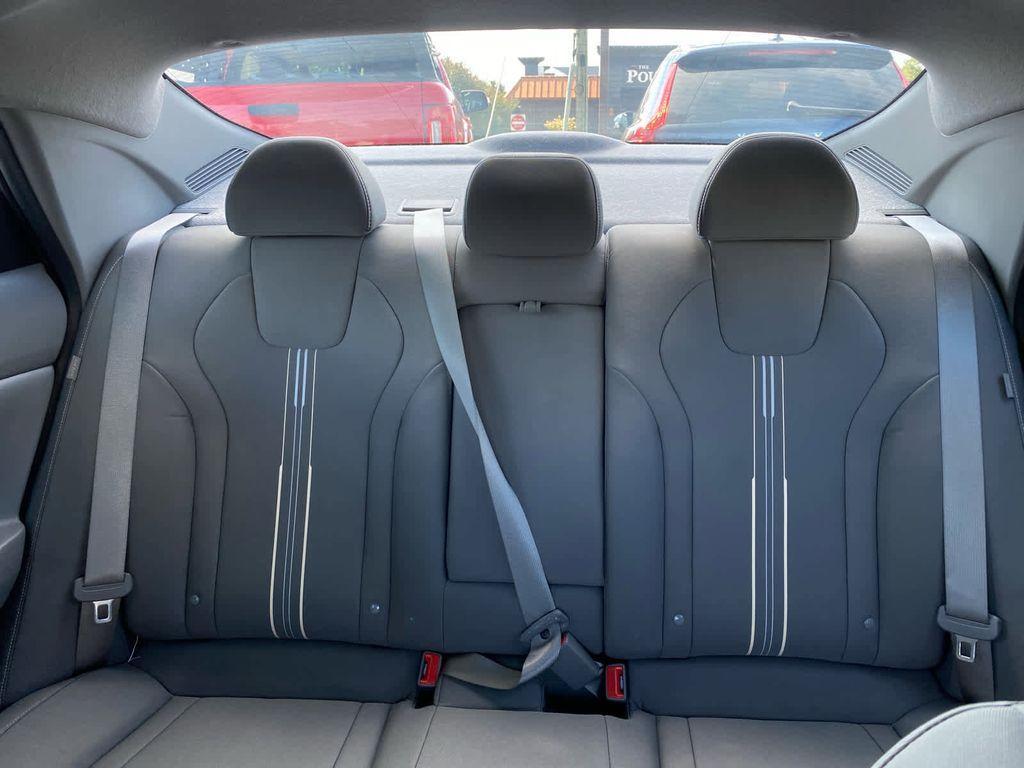 new 2025 Hyundai Elantra car, priced at $27,285