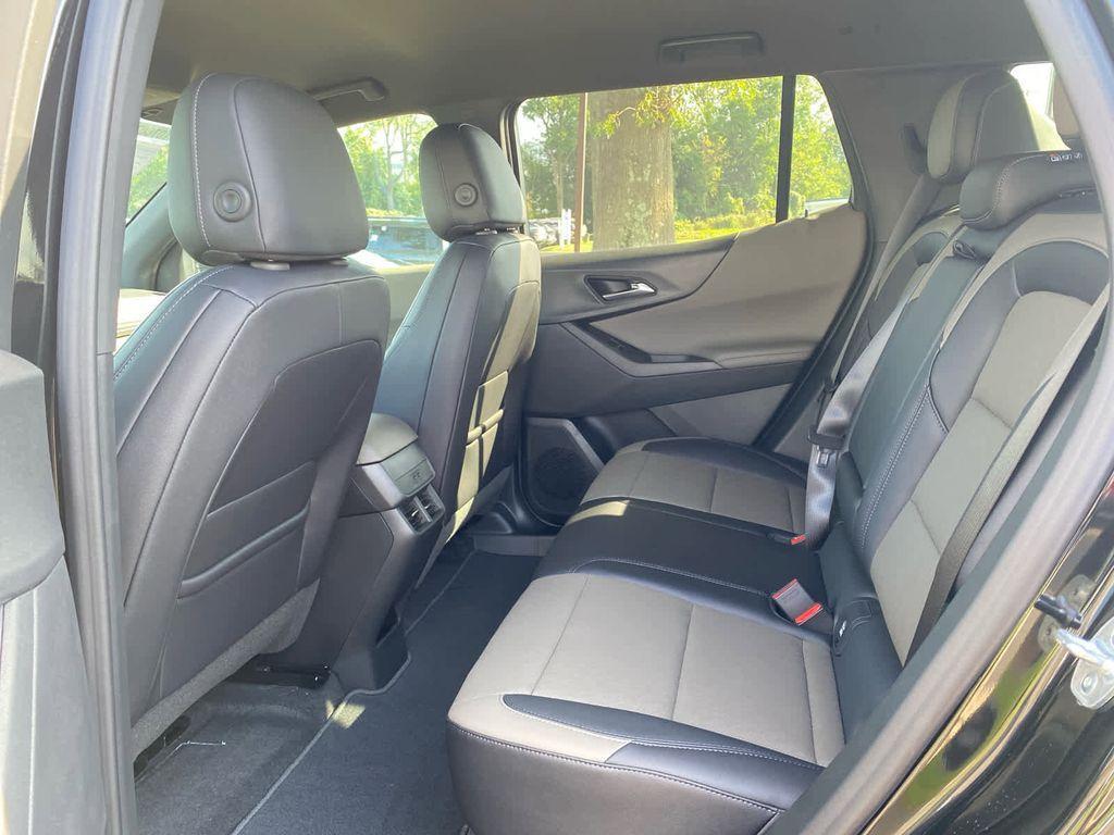 new 2026 Chevrolet Equinox car, priced at $36,130