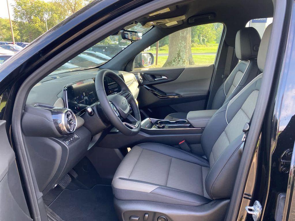 new 2026 Chevrolet Equinox car, priced at $36,130