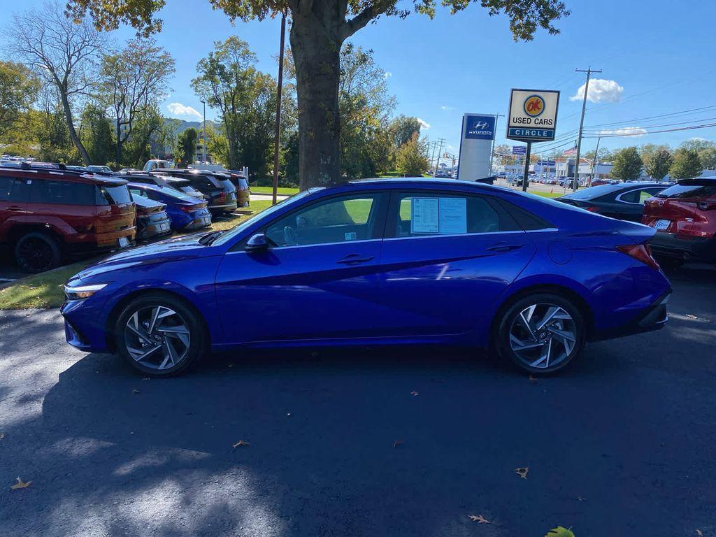 new 2025 Hyundai Elantra car, priced at $27,285