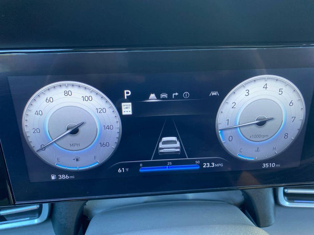 new 2025 Hyundai Elantra car, priced at $27,285