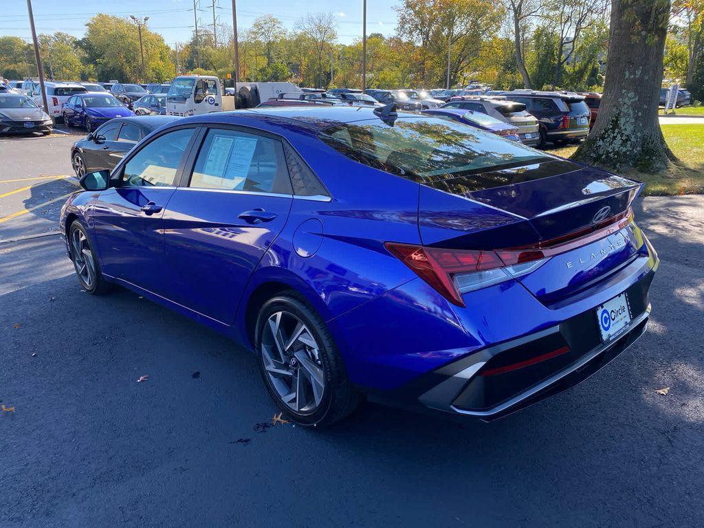 new 2025 Hyundai Elantra car, priced at $27,285