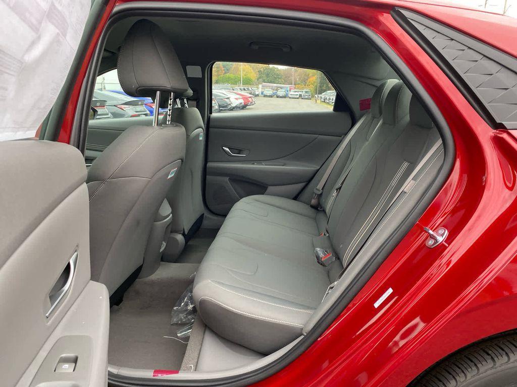 new 2025 Hyundai Elantra car, priced at $25,545