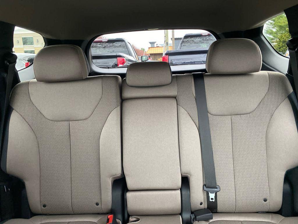 used 2023 Hyundai Santa Fe car, priced at $24,884