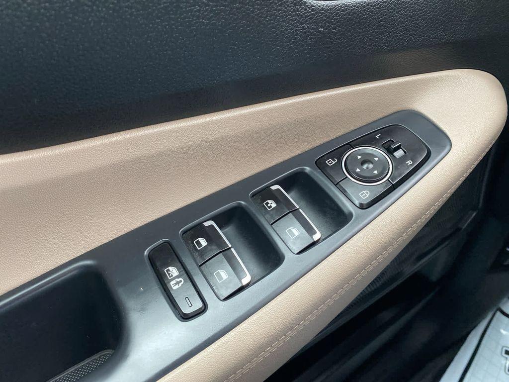 used 2023 Hyundai Santa Fe car, priced at $24,884