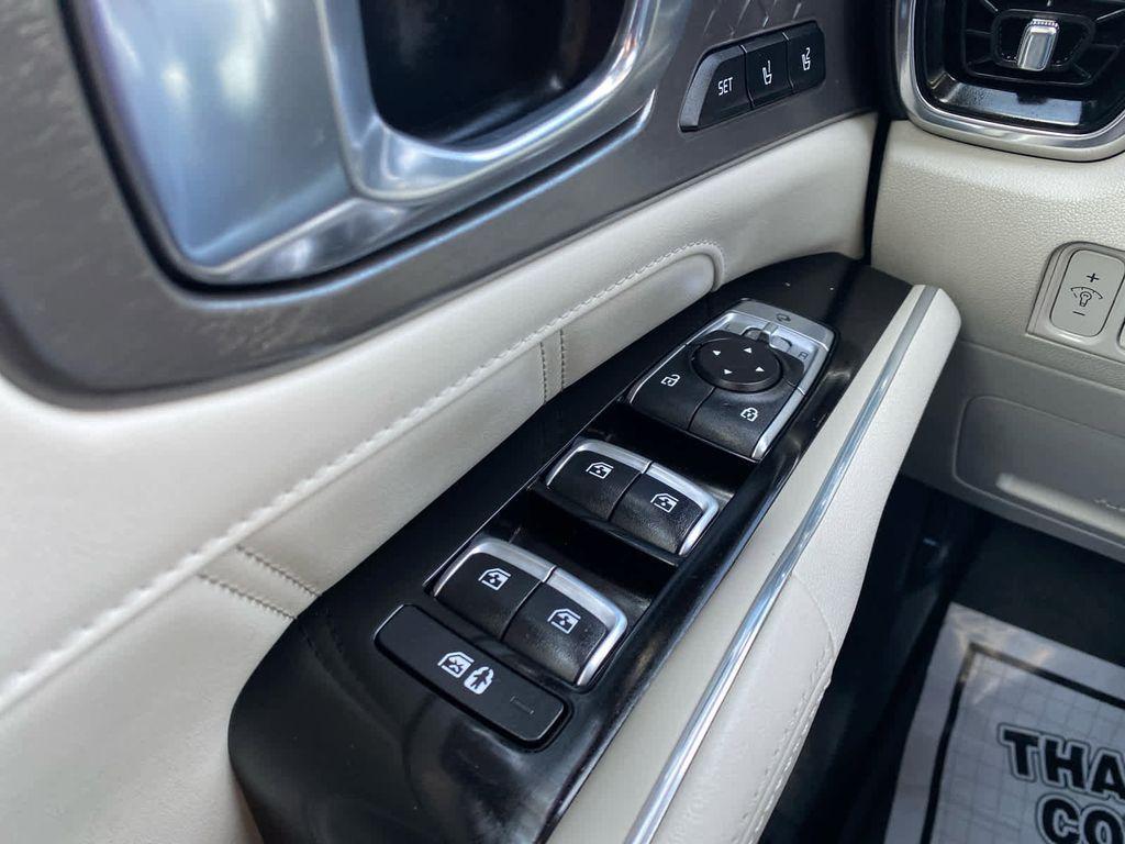 used 2023 Kia Sorento Hybrid car, priced at $31,499