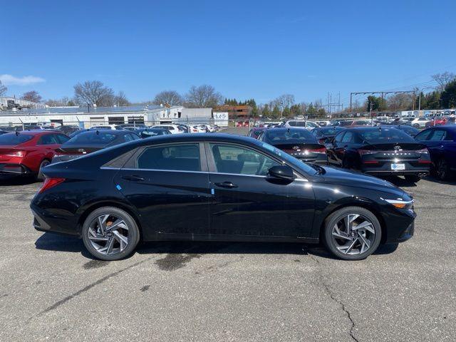 used 2025 Hyundai Elantra car, priced at $25,911