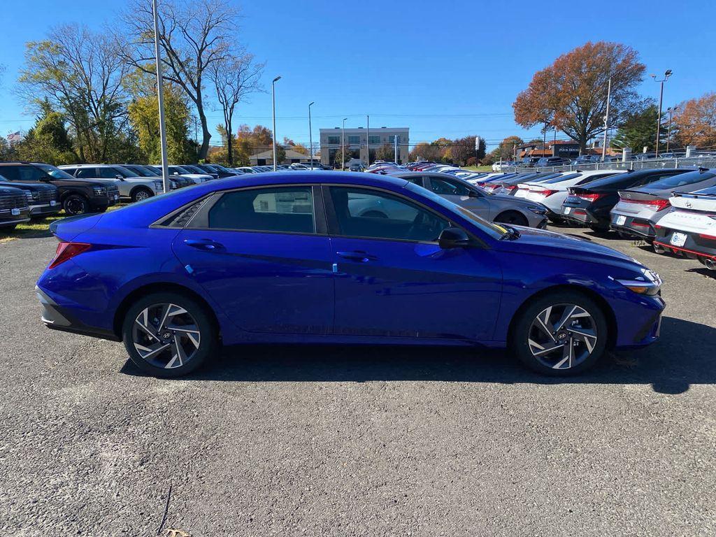 new 2025 Hyundai Elantra car, priced at $25,135