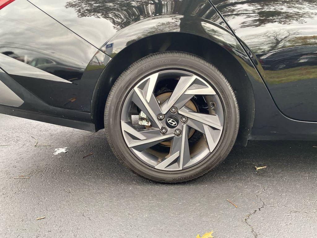 new 2025 Hyundai Elantra car, priced at $27,245