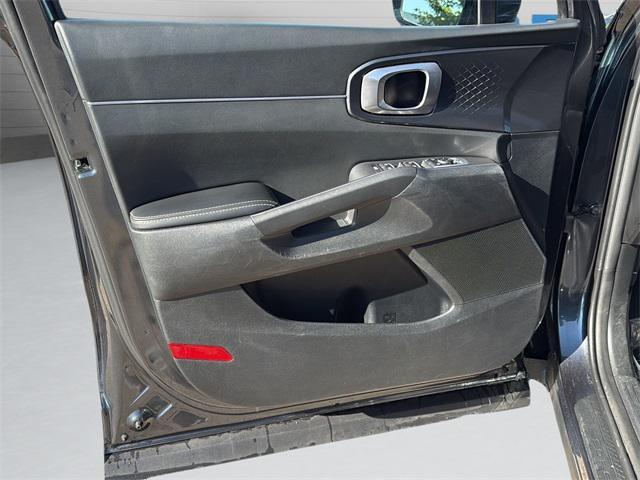 used 2024 Kia Sorento car, priced at $27,450
