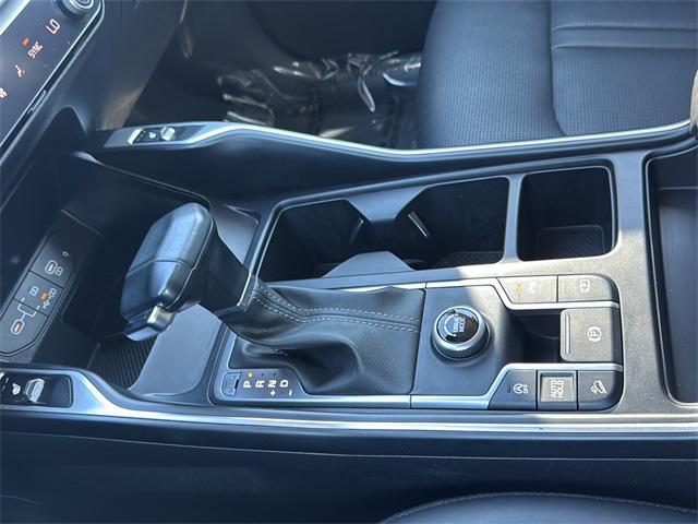 used 2024 Kia Sorento car, priced at $27,450