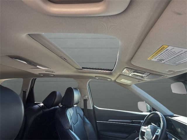 used 2025 Kia Telluride car, priced at $36,997