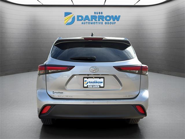 used 2024 Toyota Highlander car, priced at $30,997